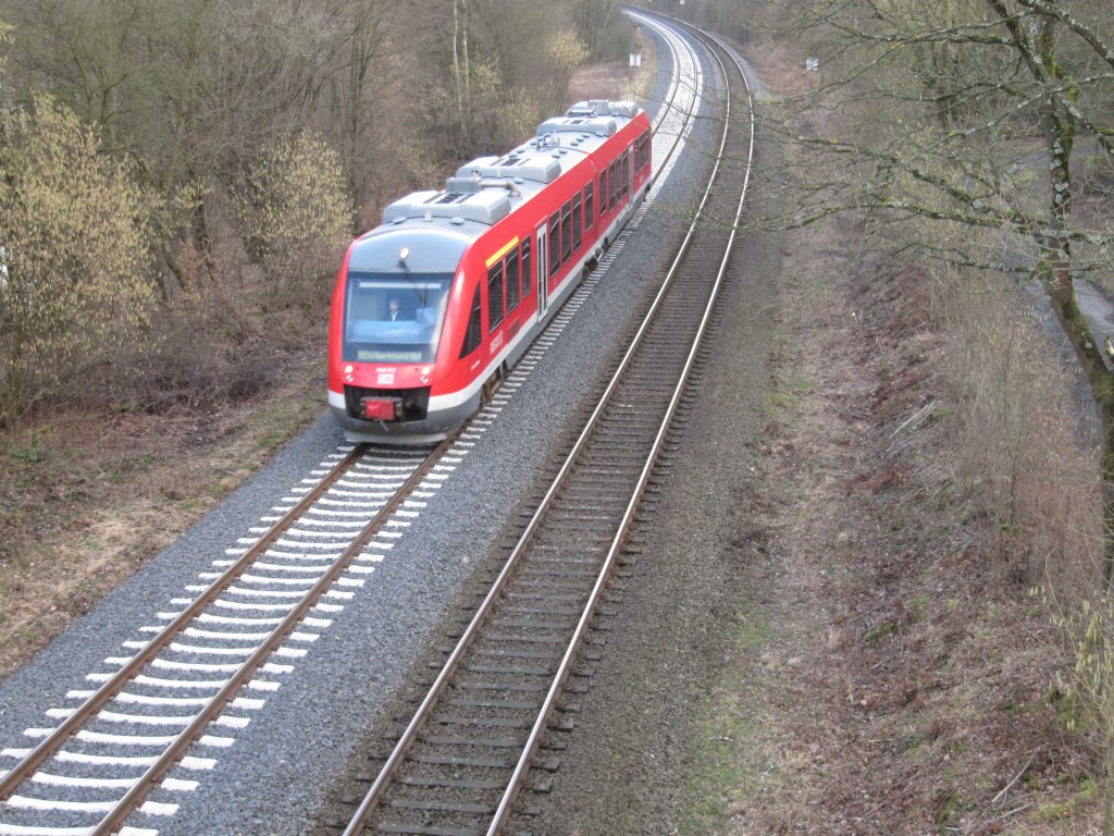 Der RE (Baureihe 648) hat am 16.2.11 soeben den Bahnhof Neheim-Hsten in Richtung Dortmund verlassen.