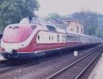 601 016-9 am 12.05.1985 mit einem Sonderzug im Bahnhof Arnsberg (Scan vom Dia)