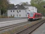 triebwagen/378181/am-21102014-verlaesst-648-101-mit Am 21.10.2014 verläßt 648 101 mit RE57 nach Bestwig den Bahnhof Arnsberg. Das Gleis 1 mit dem erneuerten Bahnsteig kann jetzt wieder genutzt werden.