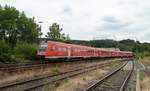 triebwagen/624221/am-15082018-ist-612-549-in Am 15.08.2018 ist 612 549 in Arnsberg mit dem RE 17 auf dem Weg nach Hagen.
