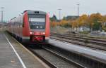 Personenzuge/460089/612-042-auf-dem-weg-nach 612 042 auf dem Weg nach Hagen am 21.10.2015 im Bahnhof Neheim-Hüsten.