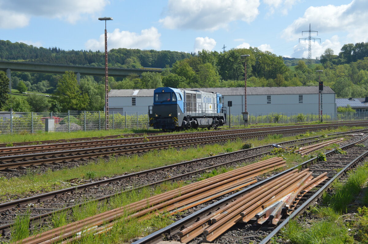 Am 06.05. 2025 war die 273 009-1  MAK G 2000 1037 ( 9280 1273 009-1 D-DE) im Bauzugeinsatz (Fa. H. Klostermann) im Bahnhof Arnsberg.