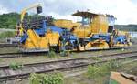 Am 17.05. 2025 war im Bahnhof Arnsberg der Schotterpflug SSP 110 SW der Deutschen Gleisbau Union abgestellte und wurde gereinigt.